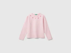 T-shirt with cut-out hearts