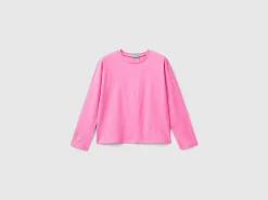 T-shirt with glittery print