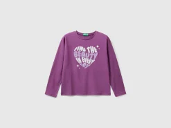 T-shirt with glittery print