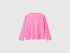T-shirt with glittery print