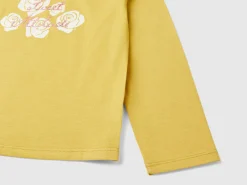 T-shirt with glittery print