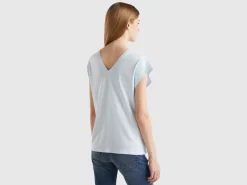T-shirt with kimono sleeves