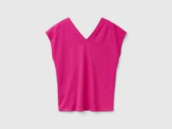 T-shirt with kimono sleeves