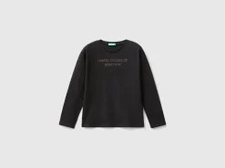 T-shirt with rhinestone logo