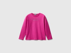 T-shirt with rhinestone logo