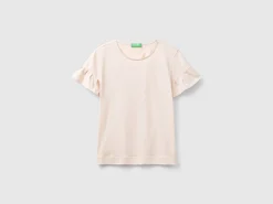 T-shirt with ruffled sleeves