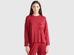 T-shirt with silk pocket