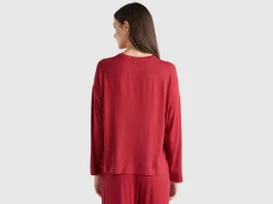 T-shirt with silk pocket