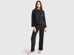 T-shirt with silk pocket