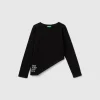 T-shirt with uneven bottom