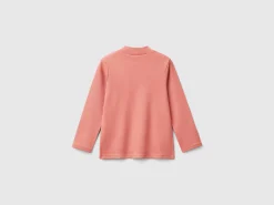 Turtle neck t-shirt with heart patch