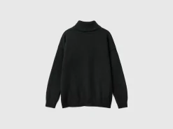 Turtleneck sweater in cashmere and wool blend
