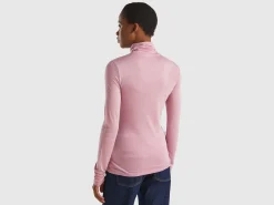 Turtleneck t-shirt in viscose and cashmere blend