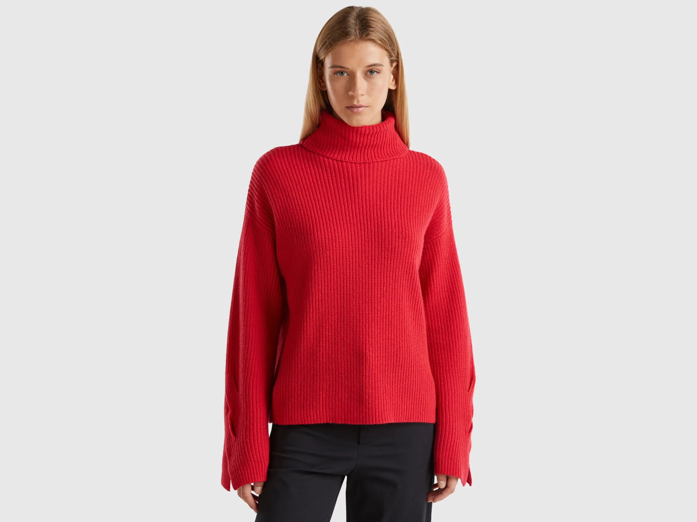 Turtleneck with wide collar