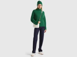 Turtleneck with wide collar