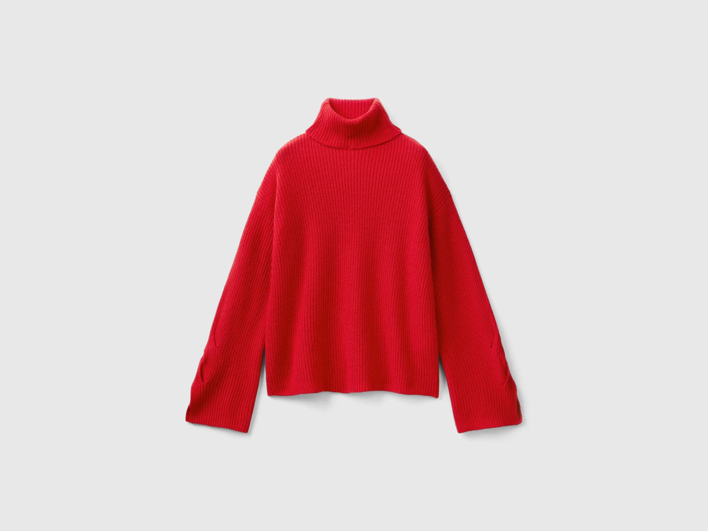 Turtleneck with wide collar