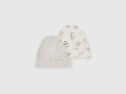Two caps in organic cotton