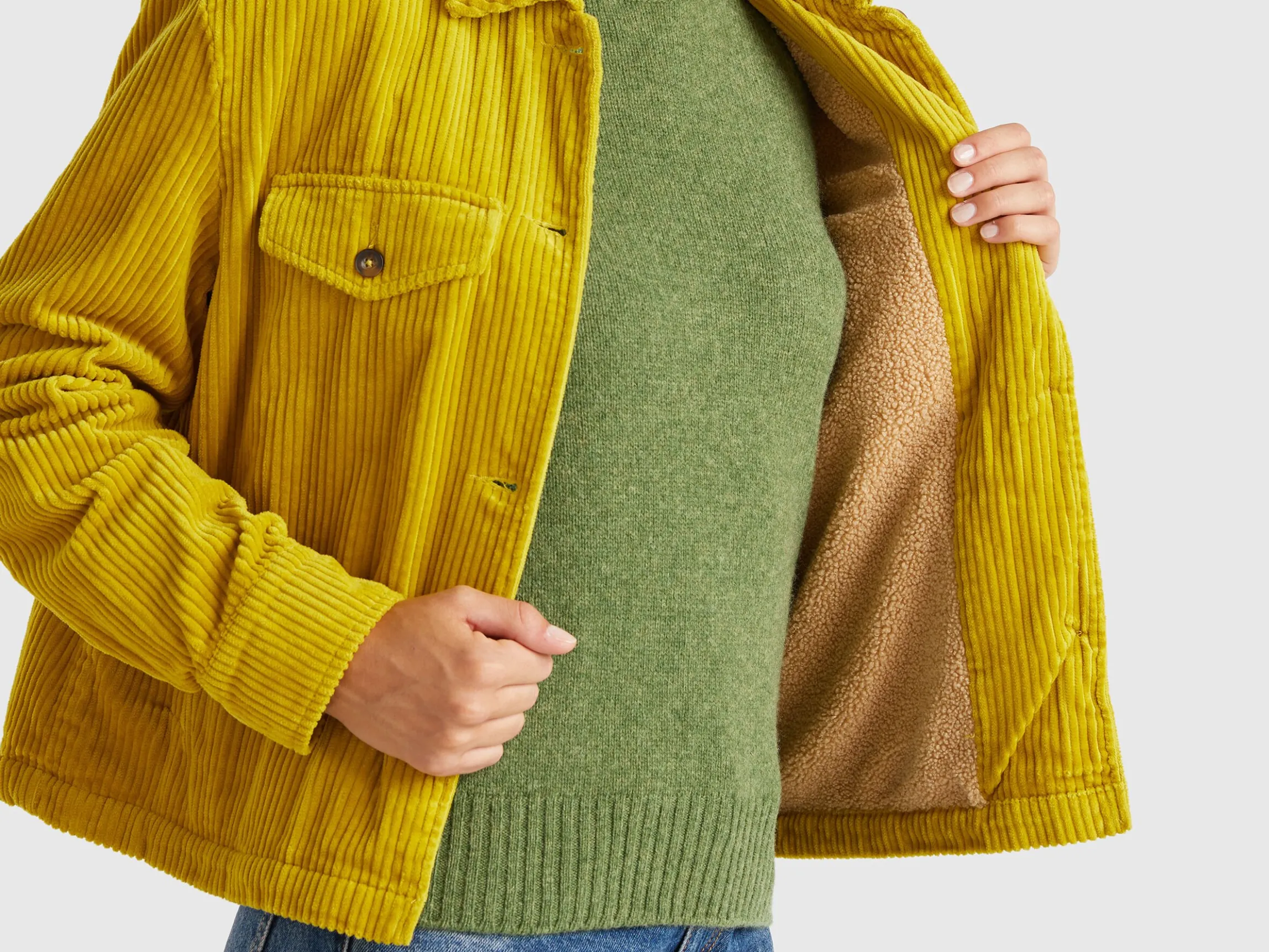 Velvet jacket with teddy lining