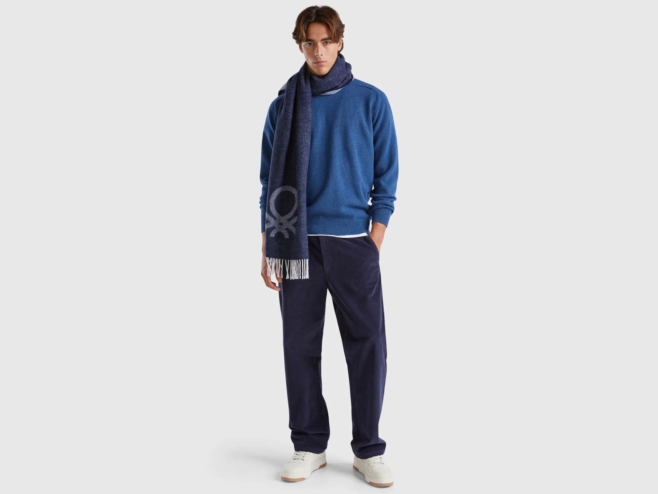 Velvet joggers with drawstring