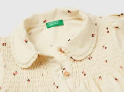 Velvet shirt with rose print