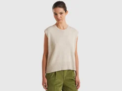 Vest in wool and viscose blend