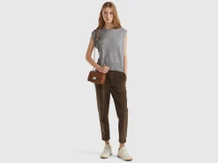 Vest in wool and viscose blend
