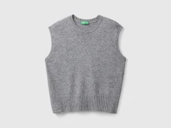Vest in wool and viscose blend