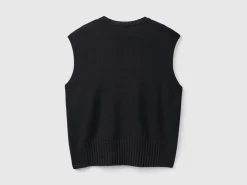 Vest in wool and viscose blend