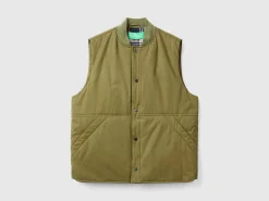 Vest with checked lining
