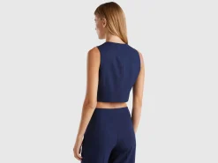 Viscose blend vest