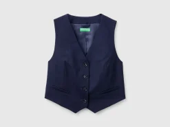 Viscose blend vest