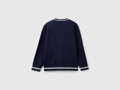 V-neck cardigan