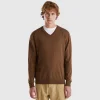 V-neck sweater in lightweight cotton blend