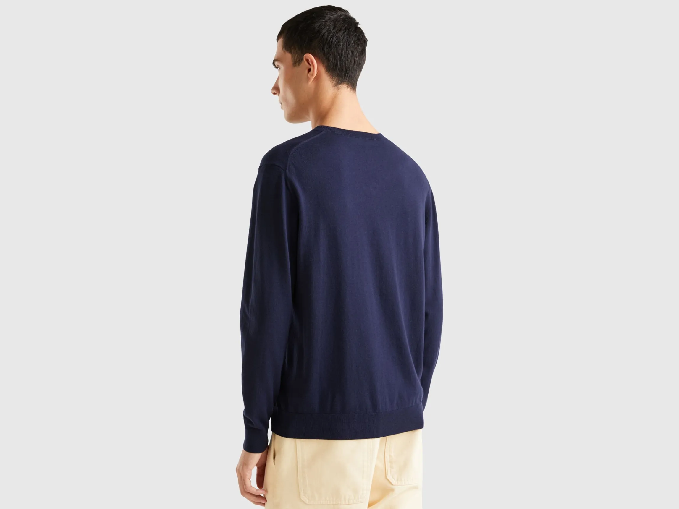 V-neck sweater in lightweight cotton blend