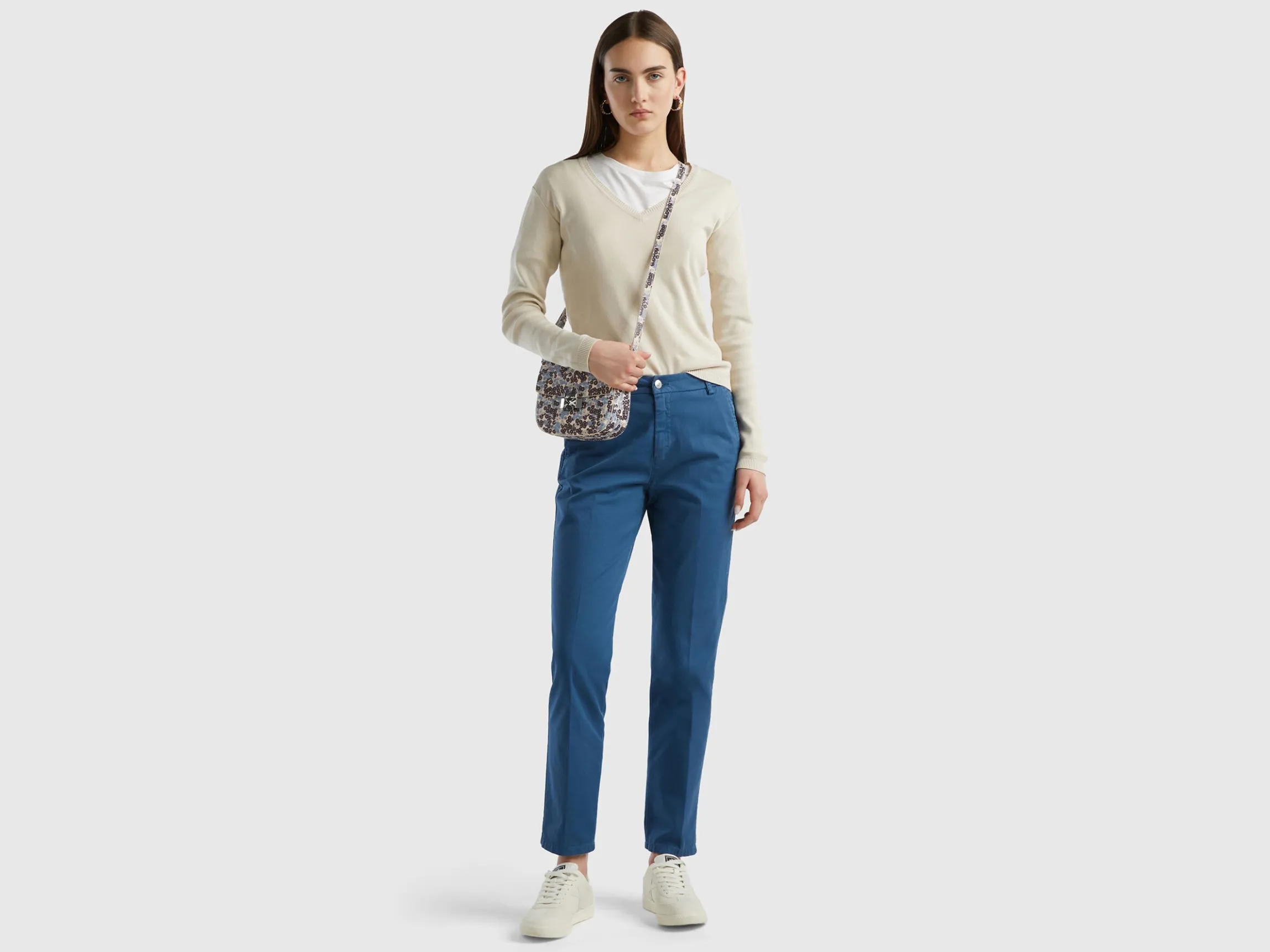 V-neck sweater in pure cotton