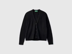 V-neck sweater in pure Merino wool