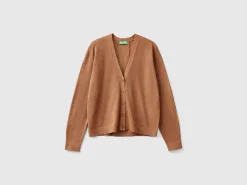 V-neck sweater in pure Merino wool