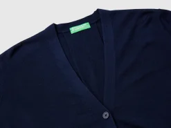 V-neck sweater in pure Merino wool