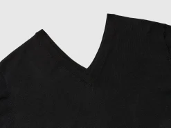 V-neck sweater in pure Merino wool