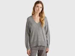 V-neck sweater in wool blend