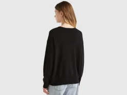 V-neck sweater in wool blend