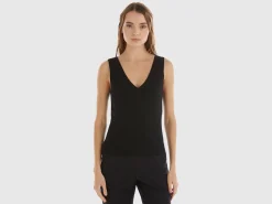 V-neck tank top with lurex