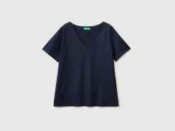 V-neck t-shirt in slub cotton