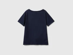 V-neck t-shirt in slub cotton