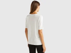 V-neck t-shirt in stretch viscose