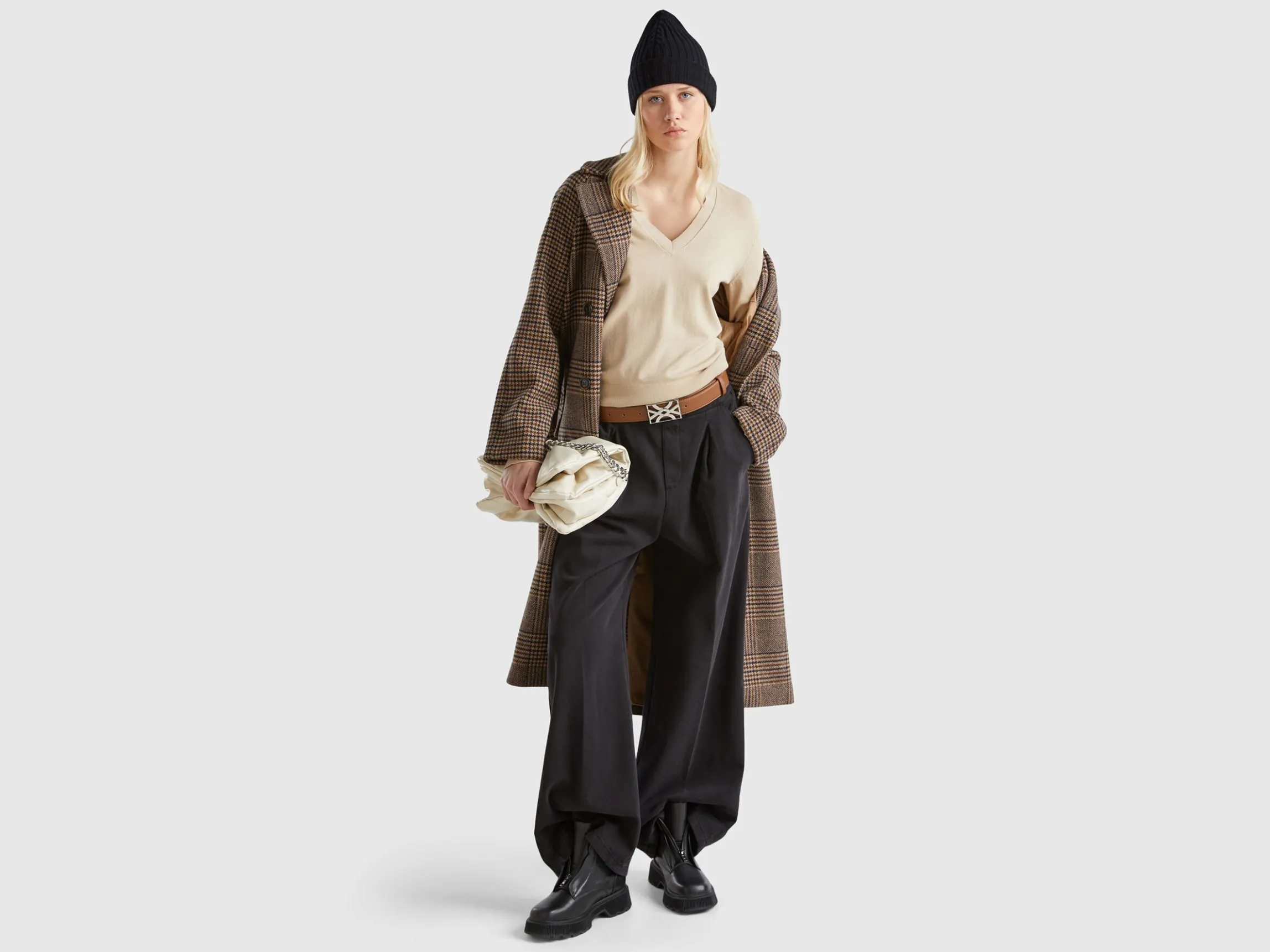 V-neck viscose blend sweater
