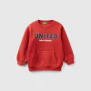 Warm hoodie with kangaroo pocket
