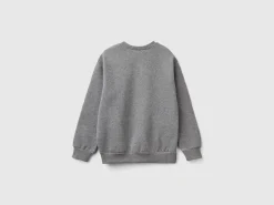 Warm hoodie with logo