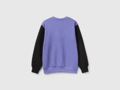 Warm hoodie with logo