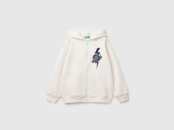 Warm hoodie with print